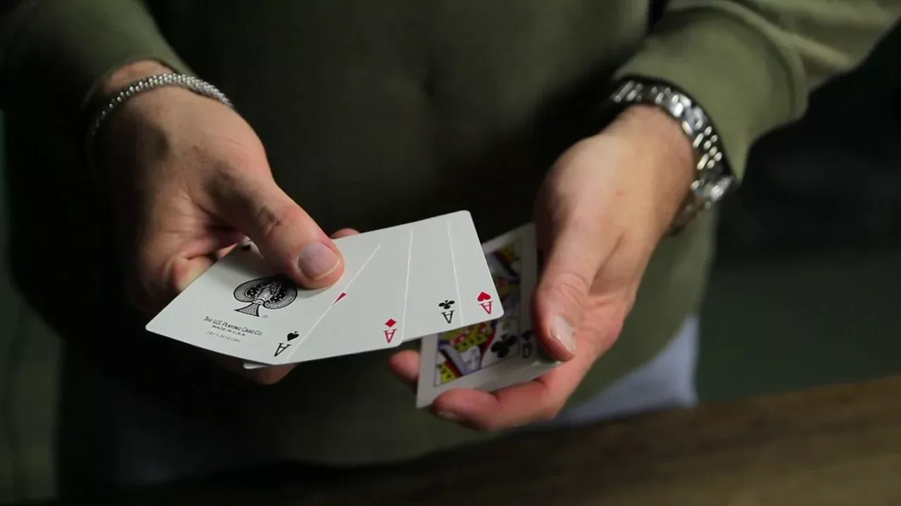 Single Card Straddle Pass